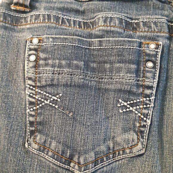 Contemporary Fit Wide Leg High Rise Jeans - Picture 6 of 9